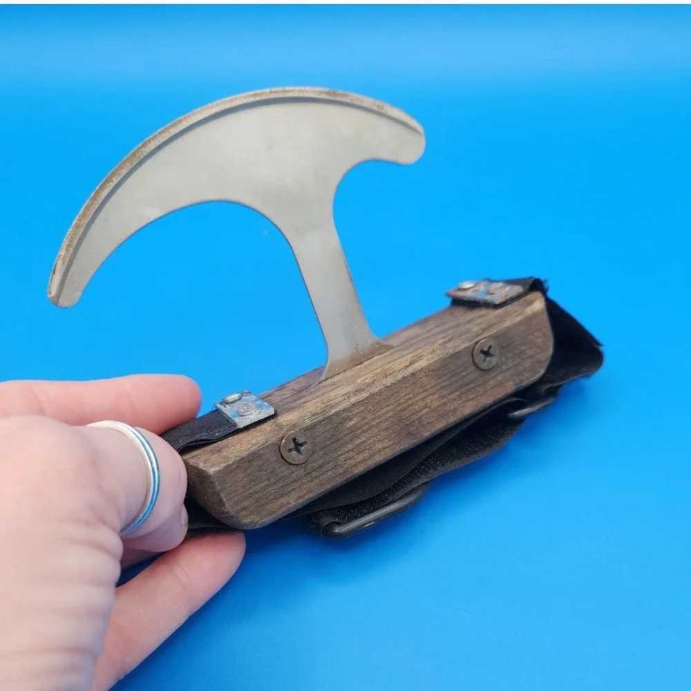 Vintage Rocker T knife with Velcro Strap added‎ to it